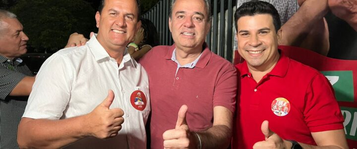 Autoridades de Santa Terezinha participam do evento de aniversário do Deputado Carlos Veras